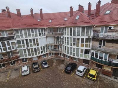 Apartament spațios cu 2 camere și living – Grătiești, str. Sfânta Treime