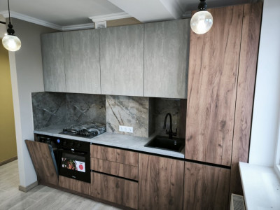 Vinzare apartament cu o odaie si living in sec. Riscani