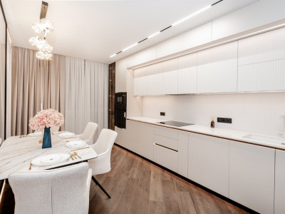 Apartament modern cu 2 camere și living, Buiucani, str. Onisifor Ghibu.