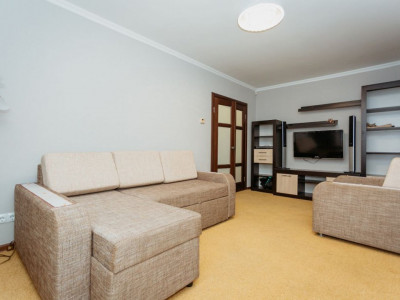 Botanica str Decebal 68/2 apartament 3 camere de 59 m2 et 3 din 5 mobilat 