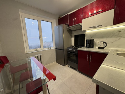 Chirie! Botanica! Apartament cu 3 odai. Strada Grenoble!