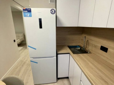 Apartament cu 2 camere și living. Botanica, str. Trandafirilor. Euroreparație.