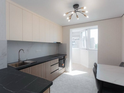 Apartament cu 2 camere și living , Bd.Moscova 