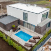 Casă hi-tech cu piscină  thumb 35