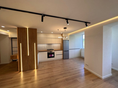 Квартира на продажу: 1 комната + гостиная, Яловены