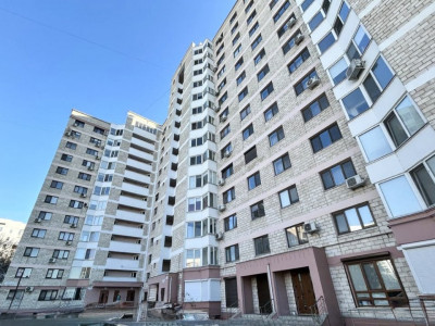 Рышкановка, 2-комнатная квартира + кладовая (цокольный этаж), новострой.