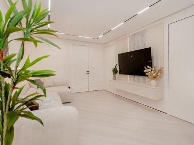 Exfactor str V Lupul 28 2 camere și living full mobilat cu tehnică 