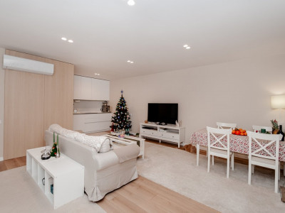 Квартира на продажу: 2 комнаты + гостиная, Colina Verde, Дурлешты