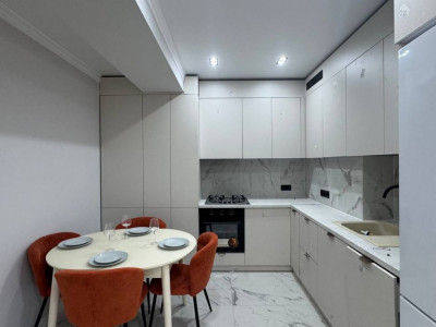 Продажа квартиры с 2 комнатами + гостиная, Телецентр, ул. Яловень.