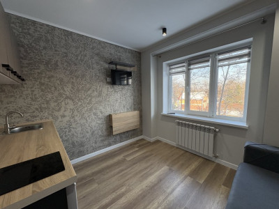 Botanica, str. Salcâmilor! Garsoniera cu comodități! 