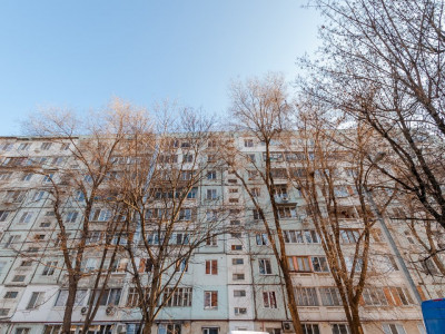 Vânzare apartament cu 2 camere seria 135 