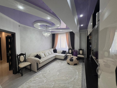 2х комнатная квартира с ливингом, Буюканы, В. Лупу, рядом с парком В. Морилор.