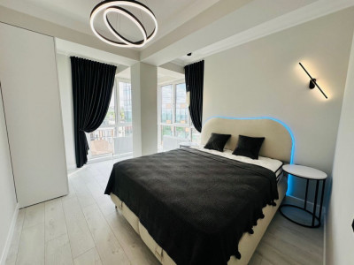 Современная квартира с 3 спальнями в центре города – ул. Ион Нистор