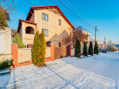 Spre chirie pe termen lung – casă spațioasă în Dumbrava, str. Petru Movilă.