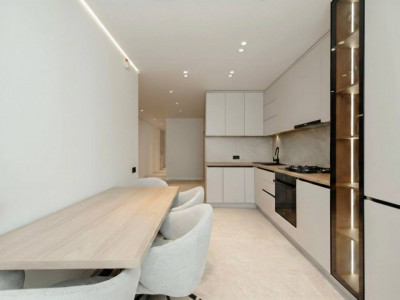 Продаётся квартира 2 комнаты + гостиная, Буюканы, ул. Ион Буздуган, ExFactor.