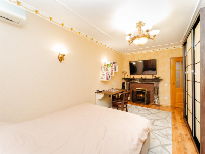 Botanica, apartament cu 3 camere, seria Varniţa, euroreparație, mobilă, tehnică!