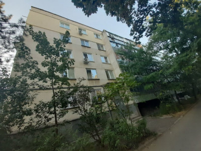 Apartament cu 2 camere,sec.Rascani,str.B.Voievod