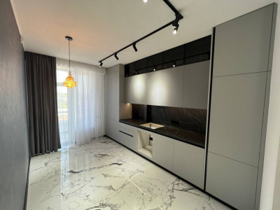 Apartament modern cu 1 cameră+living în complexul Ghefest vizavi de CIRC!