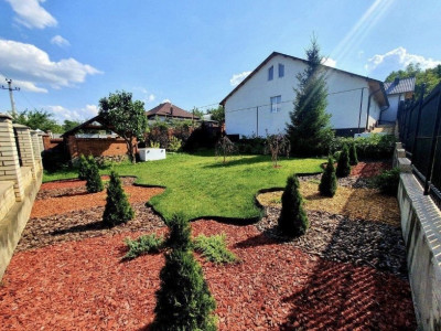 Vânzare casă, 140 mp+12 ari la 15 min. de Chișinău.