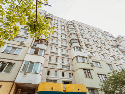 Трехкомнатная квартира с автономным отоплением, 143 серия, ул. Куза Водэ.