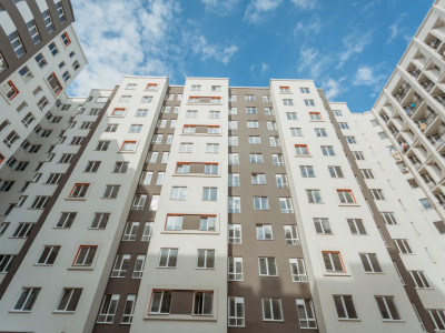 Vânzare apartament cu 1 cameră+living, bloc nou, Botanica. 