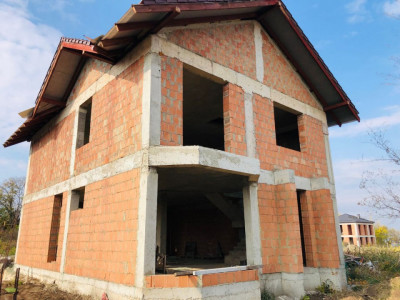 Vânzare casă în Cricova, 2 nivele, 185 mp + 3 ari!