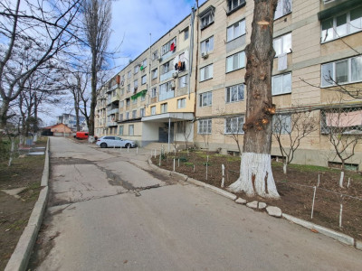 Spre vânzare garsonieră cu comodități proprii, Buiucani, str. Sucevița.