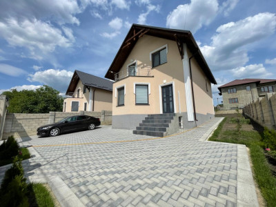 Vânzare casă în centrul com. Bubuieci, 2 niveluri, 140 mp + 5 ari!