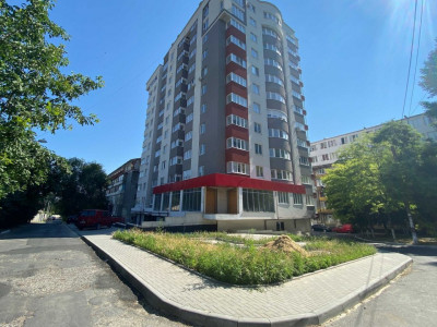 Apartament cu 2 camere în variantă albă, 68 mp, Botanica, Chișinău.