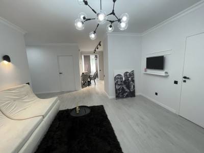 Vânzare apartament cu 1 cameră + living! Mircea cel Bătrân, ExFactor, Kaufland.