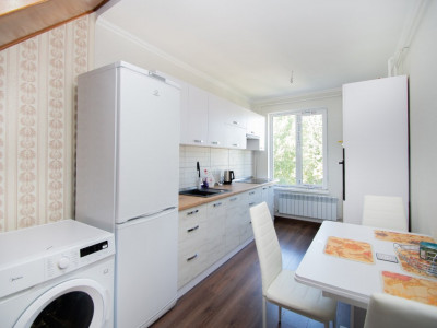 Spre vânzare apartament în 2 nivele cu terasă și încălzire autonomă, Botanica!