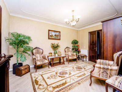 Casă individuală în 2 niveluri cu piscină! Ialoveni, zona Moldova! 