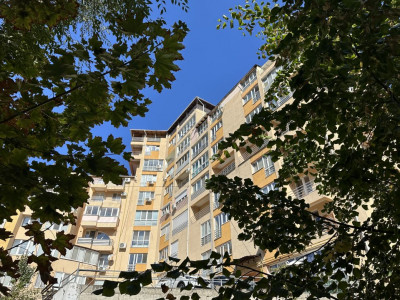 Apartament cu 3 camere în variantă albă, Centru, Pavel Boțu!