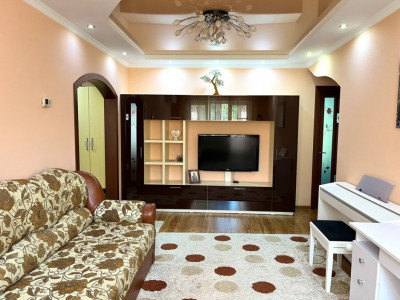 Vânzare apartament cu 3 camere, 60 mp, Botanica, Chișinău.
