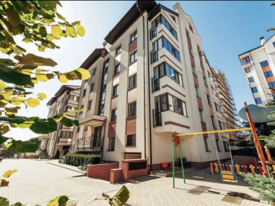 Apartament cu 3 camere în cea mai bună zonă a orășelului Durlești!