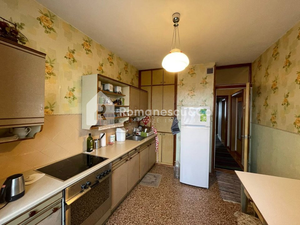 Vânzare apartament cu 3 camere, 80 mp, Botanica, Dacia. 3