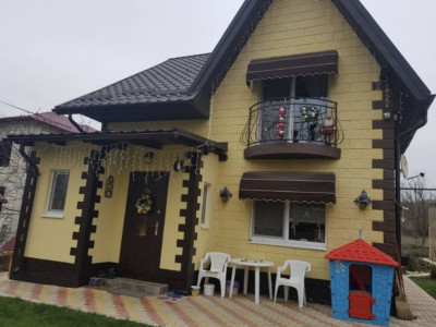Продается 2-х уровневый дом недалеко от Кишинева, Думбрава, ул. Мугурел!