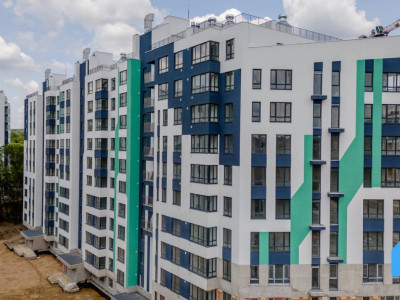 Apartament cu 3 camere și living