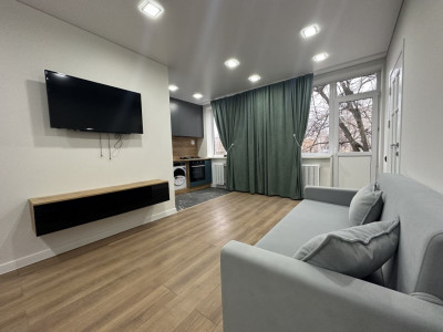 Продается 2-комнатная квартира с ремонтом, 45 кв.м, Ботаника, ул. Минск.