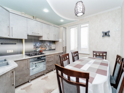Apartament cu 2 camere în bloc nou, Telecentru, pe str. Miorița!
