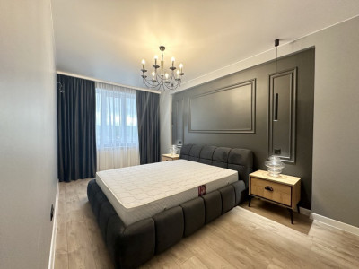 Продается квартира с 2 комнатами и гостиной, Буюканы, ул. Ион Буздуган, 78 кв.м.