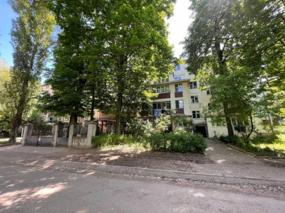 Продается 3-комнатная квартира, 57,4 кв.м, Ботаника, Кишинев.